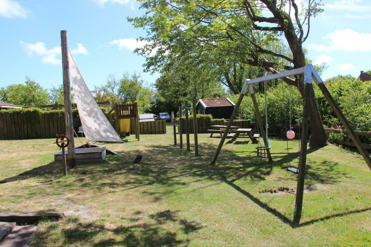 Finistere Apartment Oosterend  Екстериор снимка